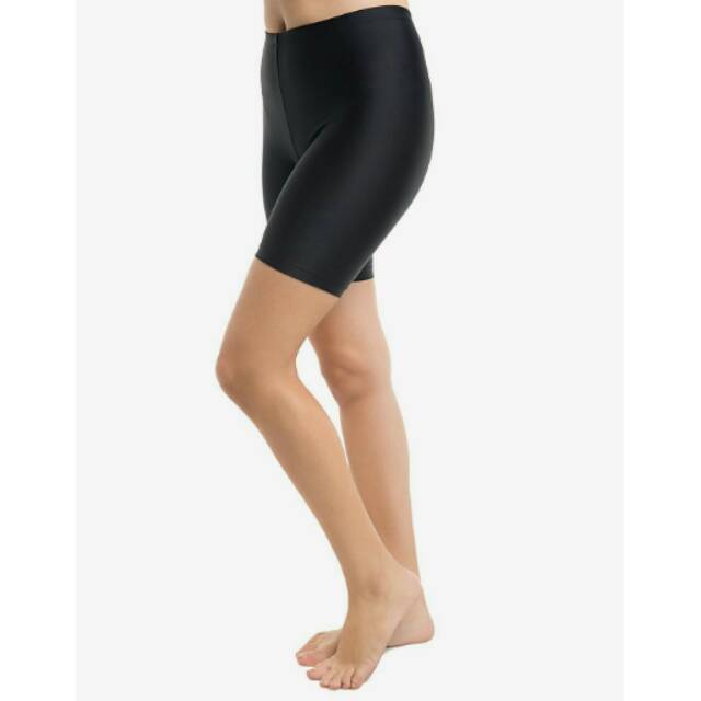 Short Tight Lycra (Celana Strit) by Lykers & Lyra
