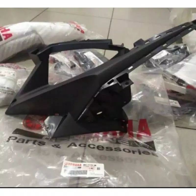 COVER FAIRING SAYAP DALAM KIRI R15 VVA V3 ORIGINAL YGP