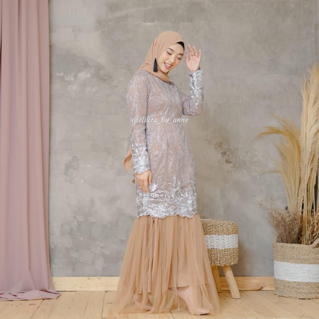 Lady dress full lace