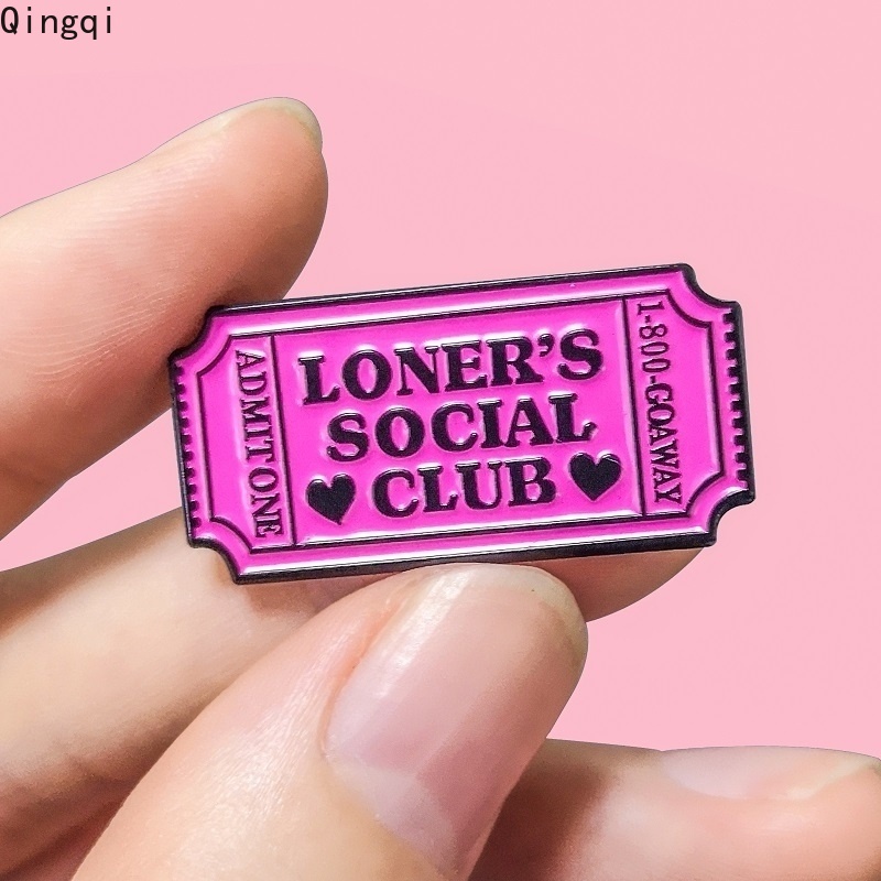 Bros Pin Enamel Bentuk Tiket Warna Pink Untuk Hadiah Teman