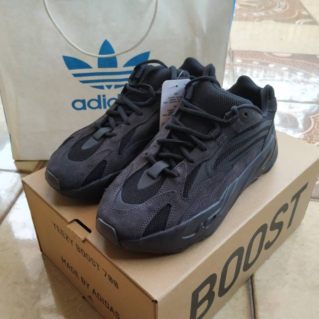 Yeezy boost 700 vanta US 8