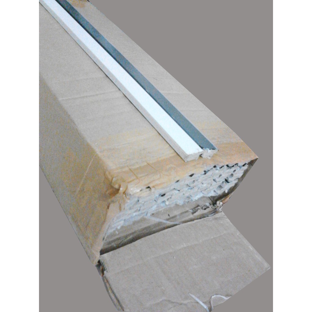 pigura minimalis batangan 2,5 cm 1 box