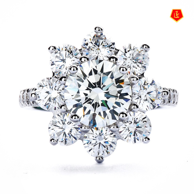 [Ready Stock]Niche Flower Diamond Necklace Simple Stud Earrings Set