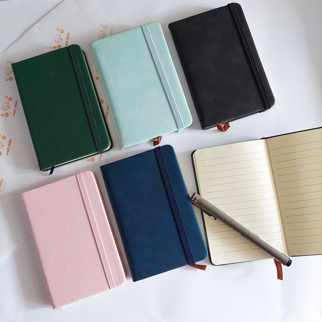 

Notebook Aesthetic Hard Cover Tebal Polos Kertas Bergaris A6