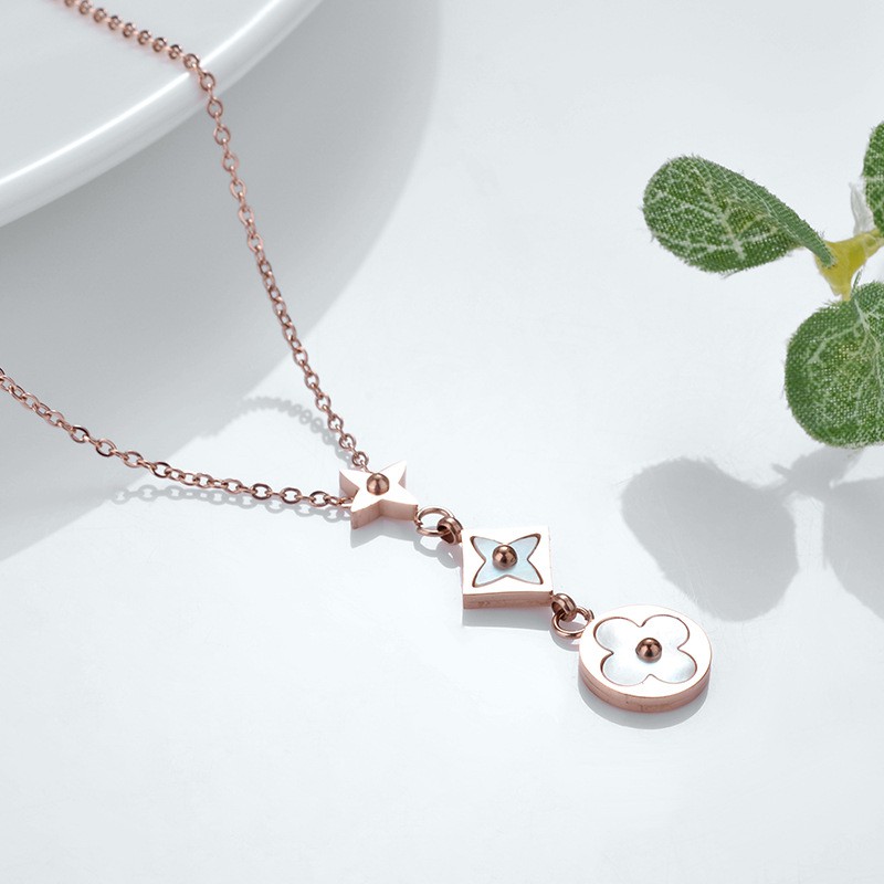 Kalung Fashion Wanita Titanium Korea Anti Pudar Model elvi Juntai