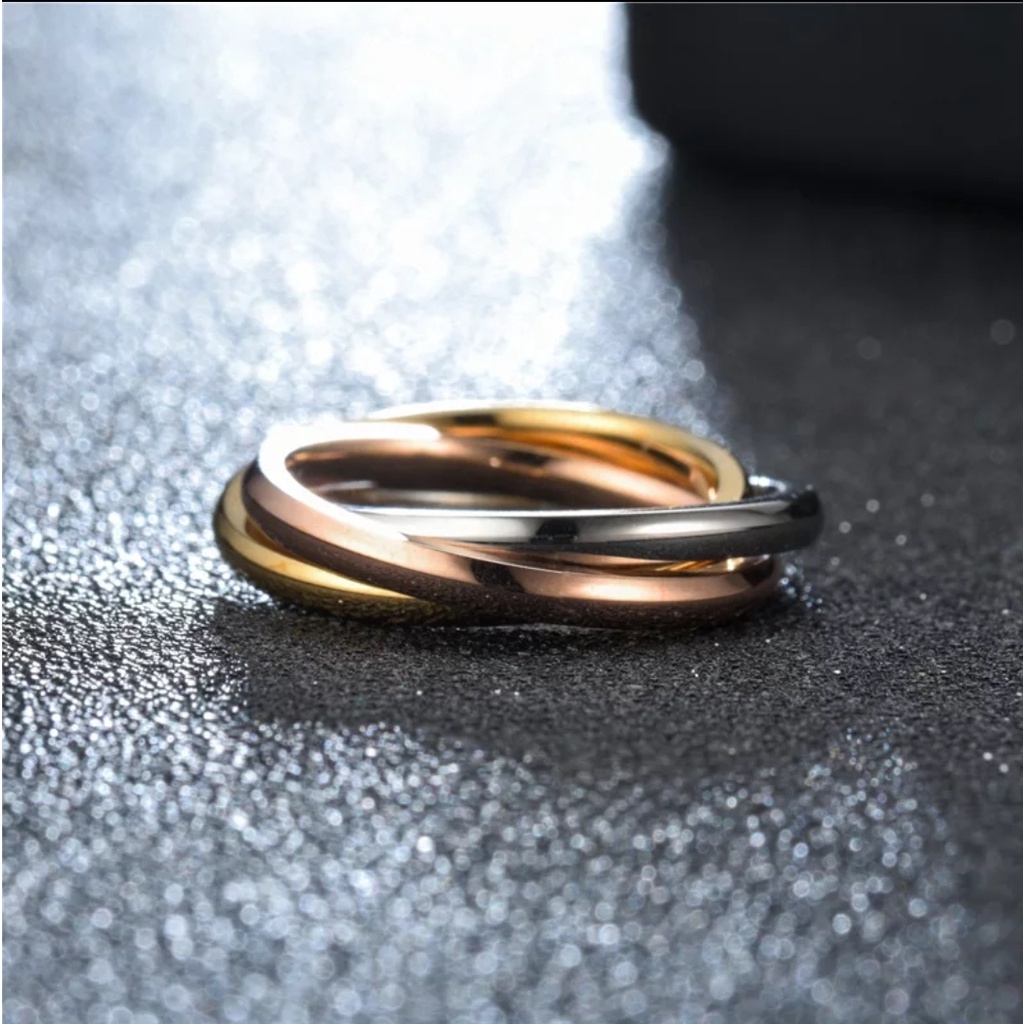 Cincin Titanium Model 3 Rings Kombinasi Warna Saling Bertautan