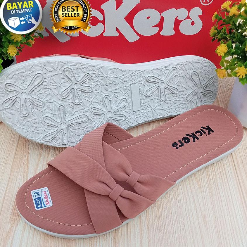 Telah Hadir.. PROMO 4.4 MEGA SALE  SANDAL WANITA DEWASA SLOP KICKERS SALEM EMPUK NYAMAN DIPAKAI / SA
