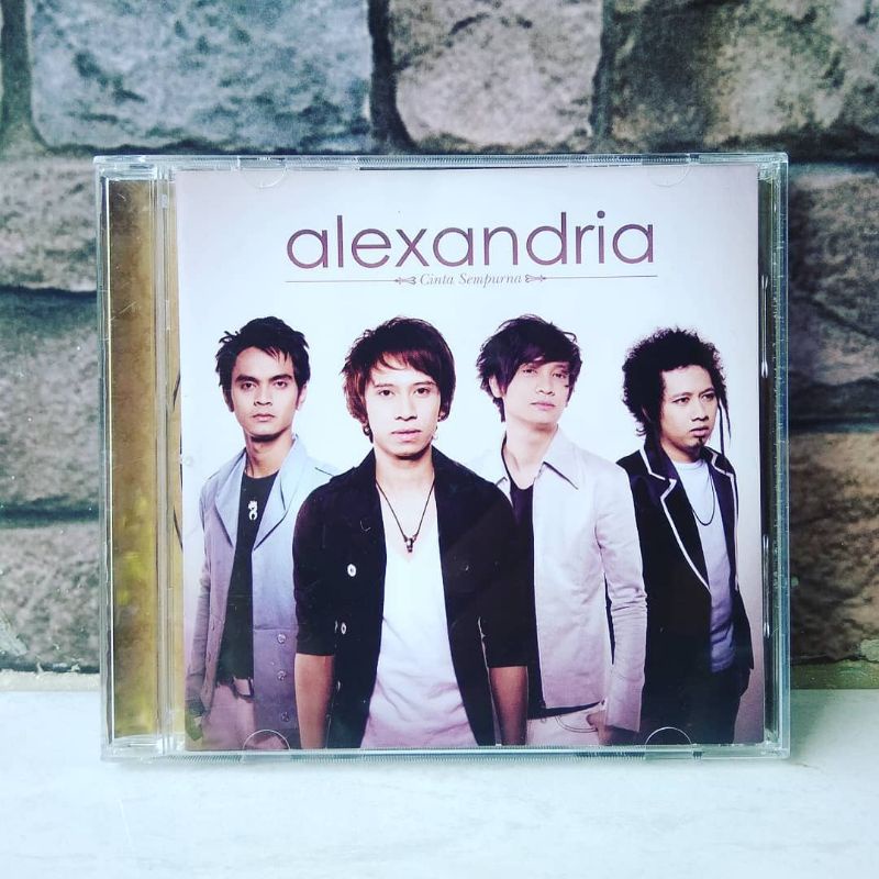 CD Alexandria - Cinta Sempurna