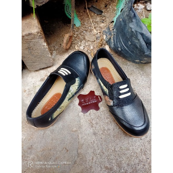 Sepatu kombinasi ecoprint