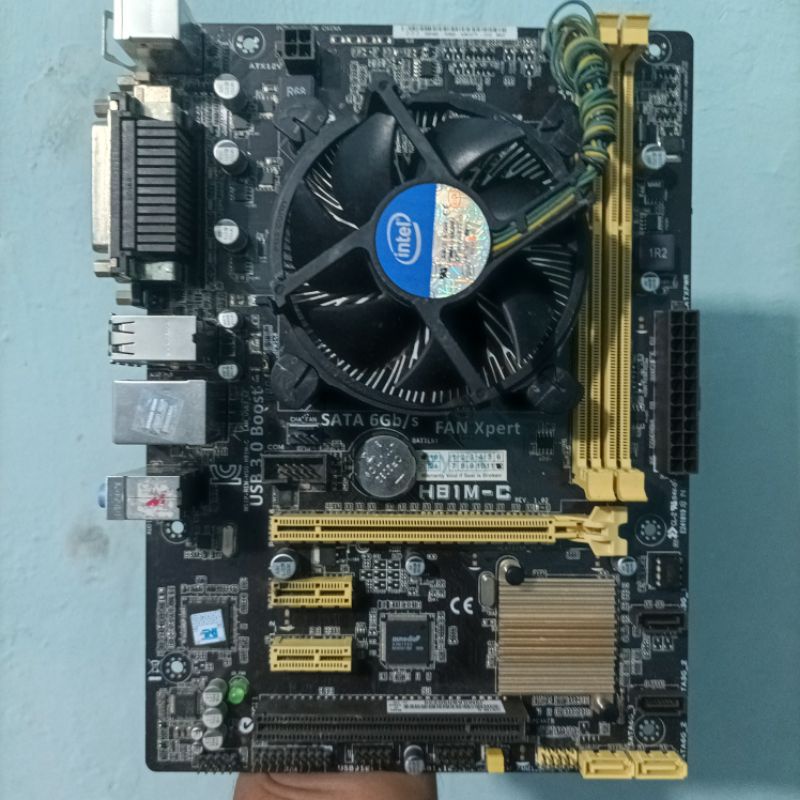Mobo Asus Gigabyte H81 + i3 4170 3.7 ghz + Fan