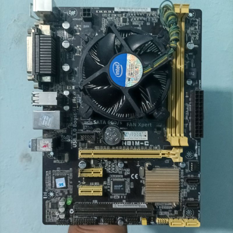 Paket Mobo Mainboard Asus H81 + i7 4770 + Fan