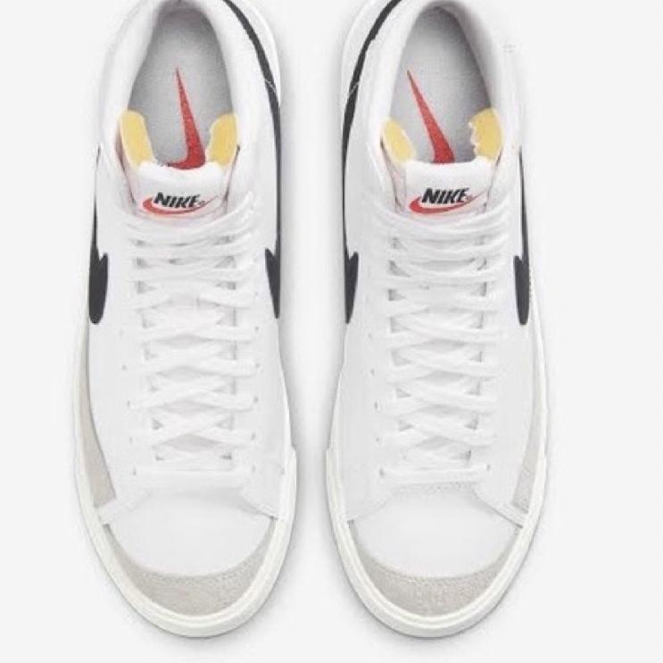 Koleksi saat ini SEPATU SNEAKERS PRIA NIKE BLAZER MID 77 & AIR MAX 90 HAVE A GOOD GAME "GLOW IN THE 