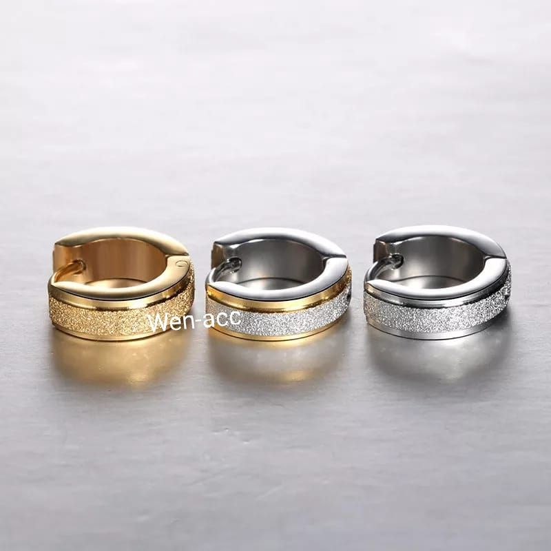 Anting Tusuk Pasir Polos Garis Titanium Pria dan Wanita