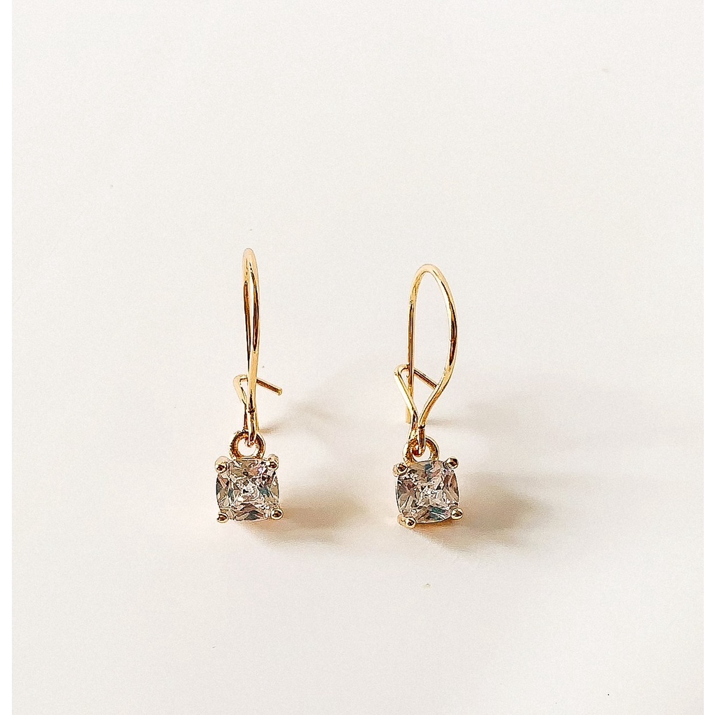 Anting Wanita Model Liontin Cubic Zirconia Gold