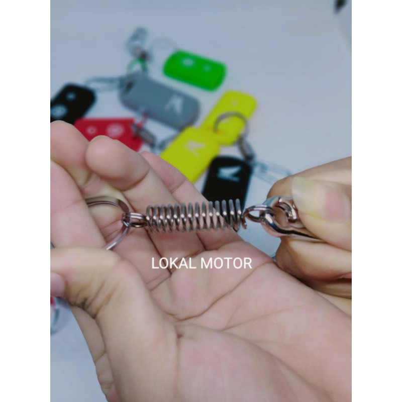 Gantungan kunci CARABINER dan Cover silicone remote keyless YAMAHA NMAX AEROX XMAX LEXI FREEGO