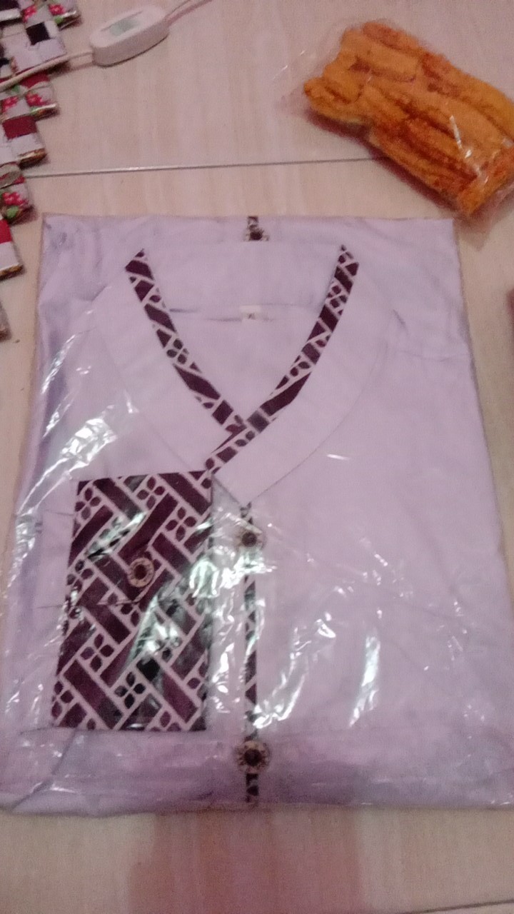 Kemko Putih Kemeja Kokoh Modren