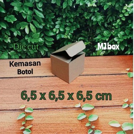 

kardus UK, 6,5x6,5x6,5 cm... die cut kardus box aksesoris dll, model kemasan botol