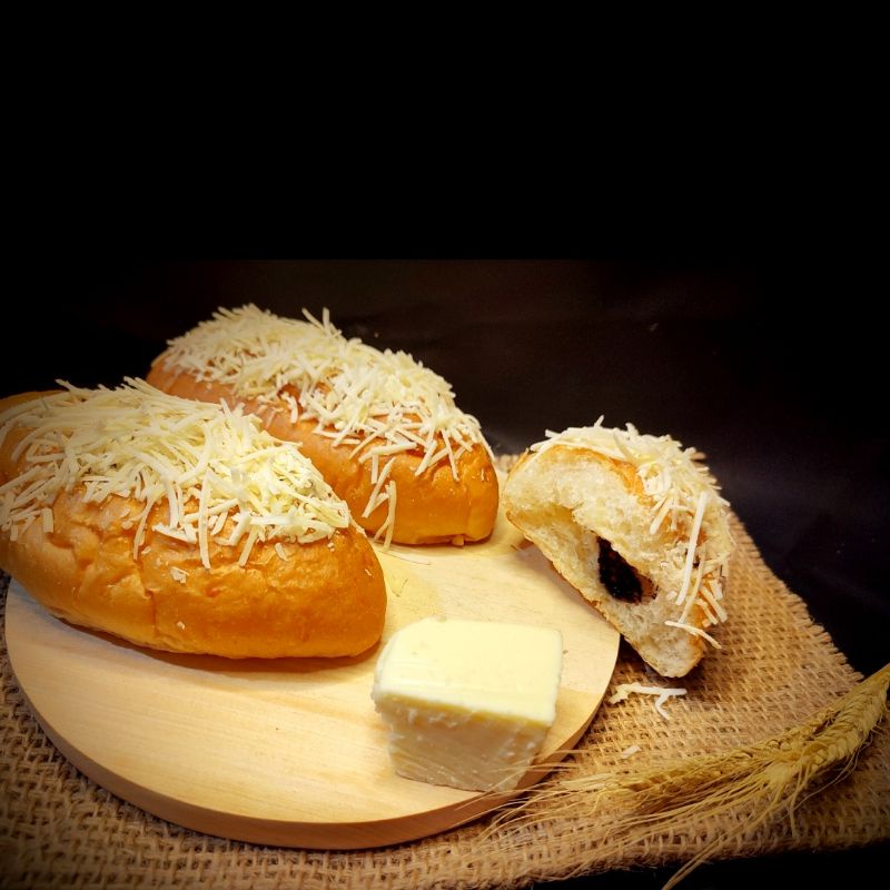 

CHOCO CHEESE BREAD / ROTI MANIS TOPING KEJU FILLING COKELAT by NAVAZA BAKERY