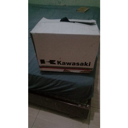 helm ori kawasaki ninja 250