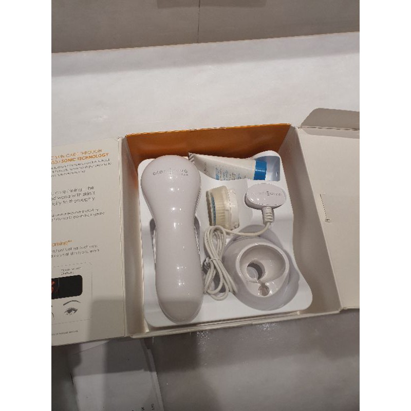 clarisonic aria alat pembersih muka brush foreo preloved