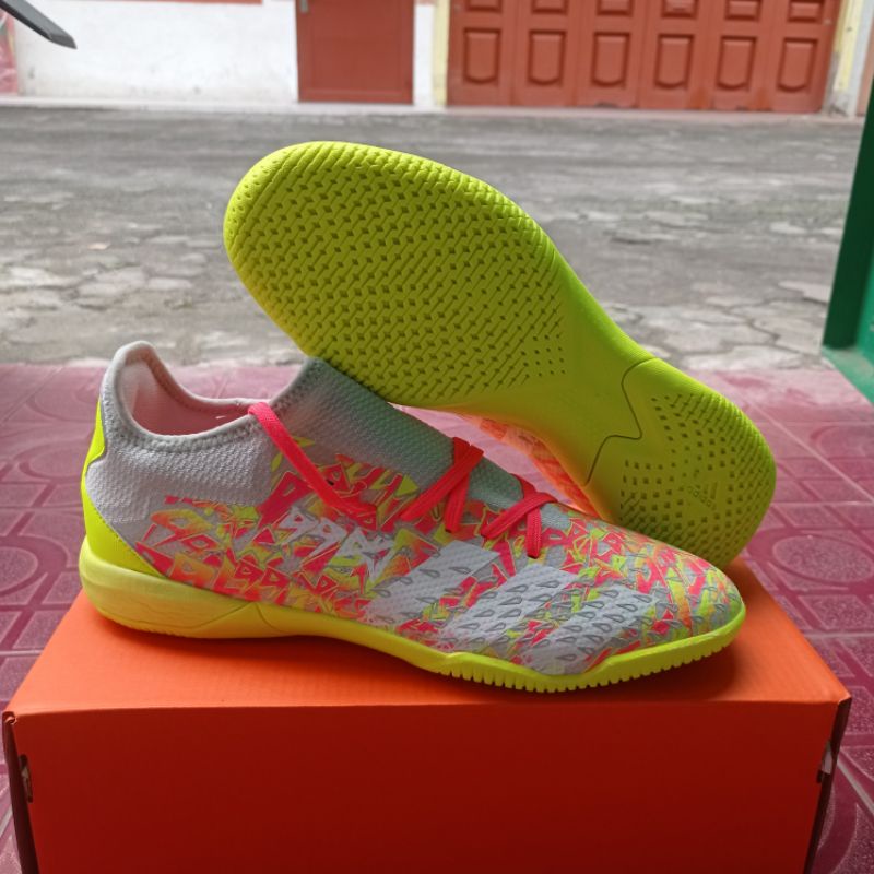 futsal predator freak. 3low numbersup