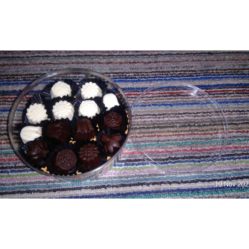

Coklat Karakter 225gram