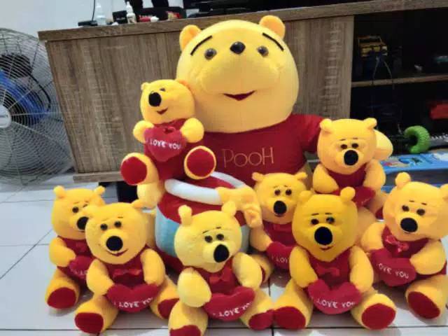 Boneka the pooh beranak