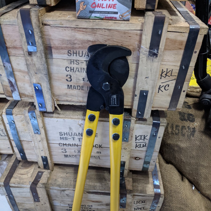 

Gunting kabel HS Fukushima