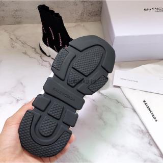  Sepatu  Olahraga  Model Kaus Kaki Ukuran  35  44 Warna Hitam 