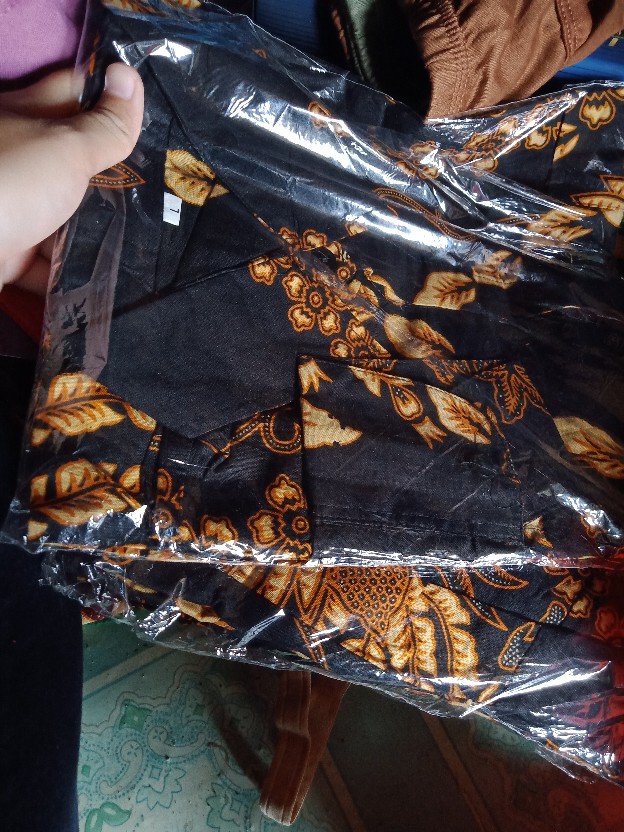 Maura Coupel-sania Ruffle Batik Coupel Mahkota
