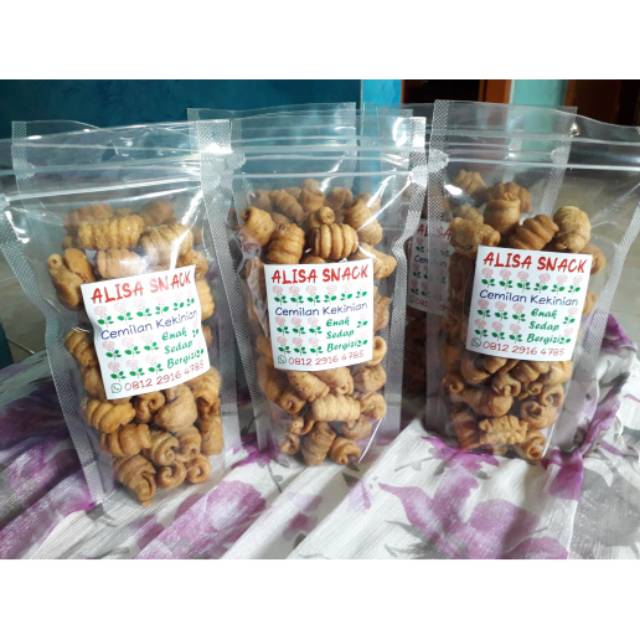 

Cemilan snack kekinian biji keong gurih