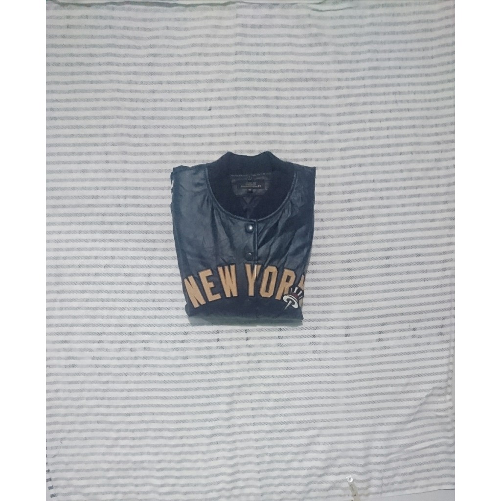 #VARSITY MLB NEWYORK PRELOVED LIKE NEW