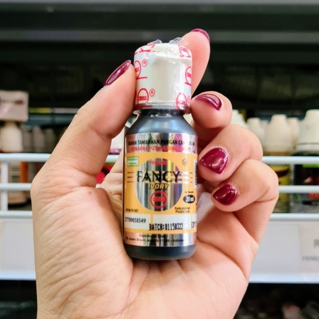 

Cross Pewarna Makanan Fancy Ivory 20ml Campuran Pewarna Pangan Putih Gading