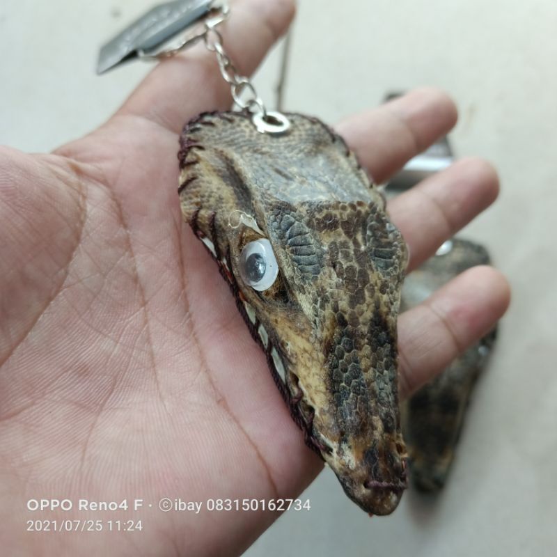 GANTUNGAN KUNCI. SOUVENIR. AKSESORIS KALIMANTAN