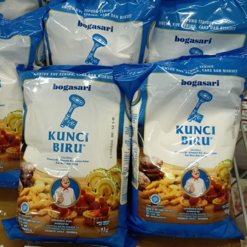 

Tepung Terigu Kunci Biru 1 kg / Protein Rendah