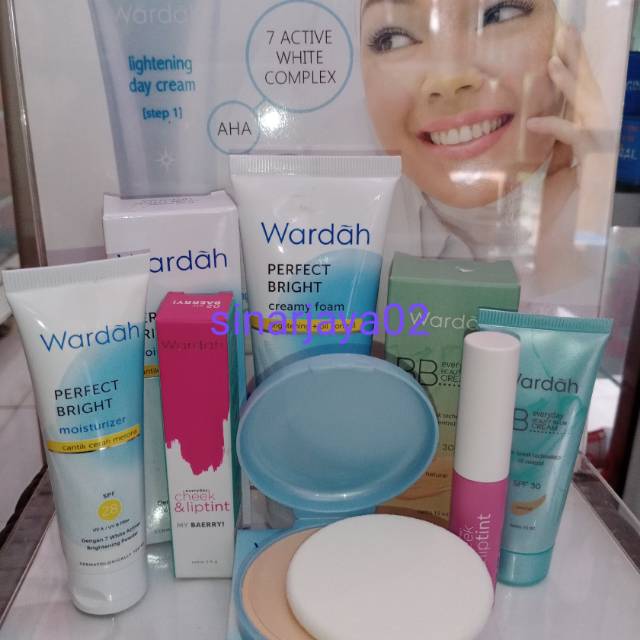 rangkaian make up wardah untuk kulit berminyak dan berjerawat