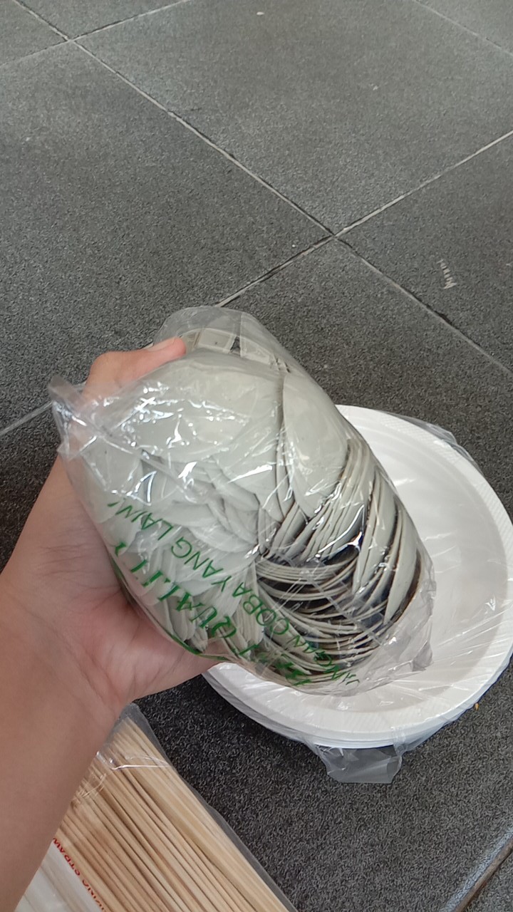 Sendok Makan Plastik Panjang Tiga Jeruk Isi 100pc