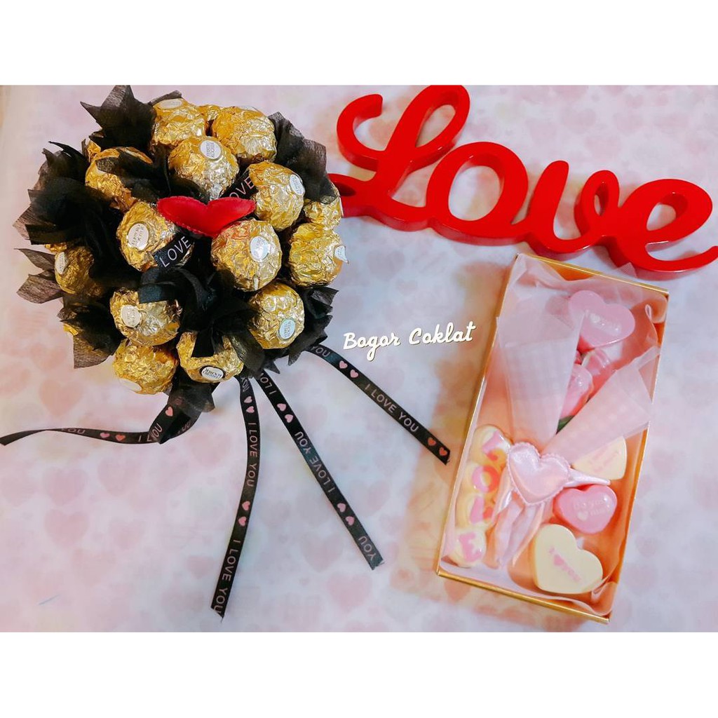 

Buket Fererro Valentine + Buket Bunga Coklat Love