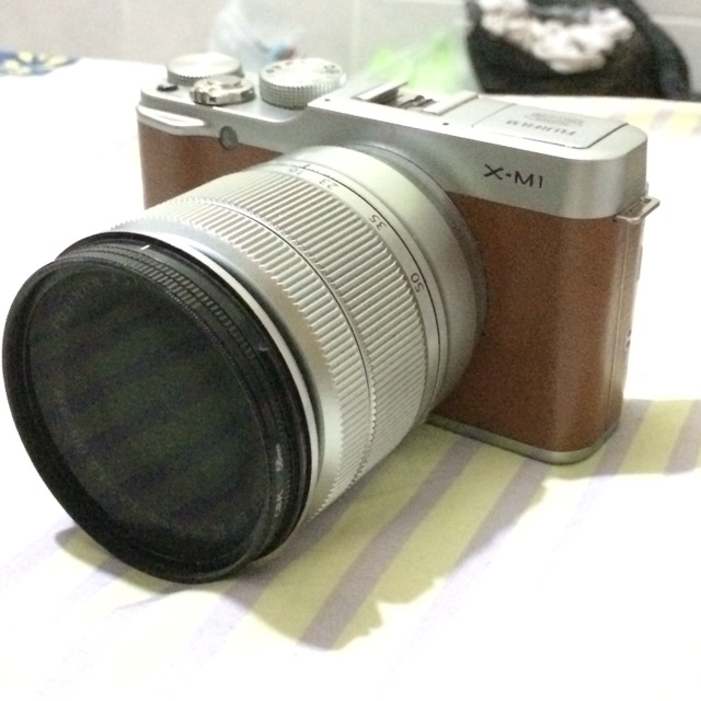 Mirrorless Fujifilm X-M1 lensa 16-50 fullset mulus