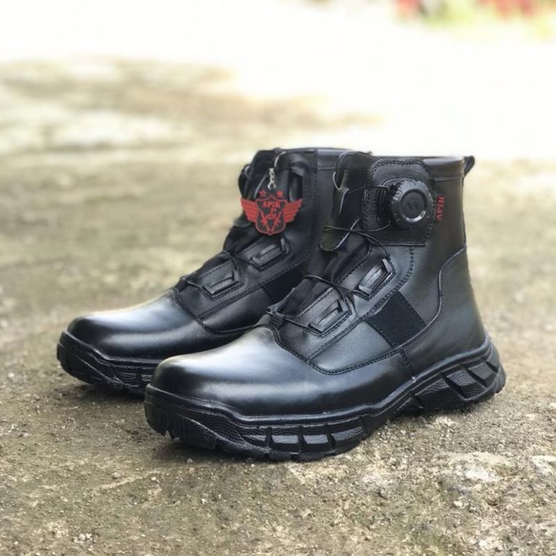 SEPATU PDL TALI PUTAR MIDTREK BAHAN KULIT SAPI ASLI MERK APIK SEPATU PDL DINAS LAPANGAN TNI POLRI SECURITY SATPAM SEPATU BOOTS PRIA WANITA