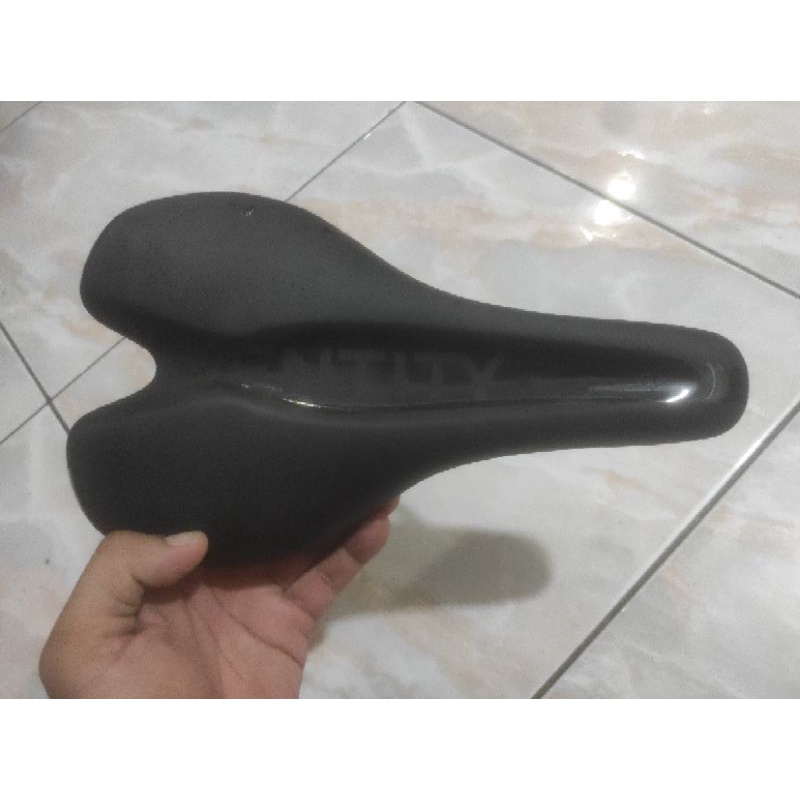 Sadel entity copotan stratos s8 2021