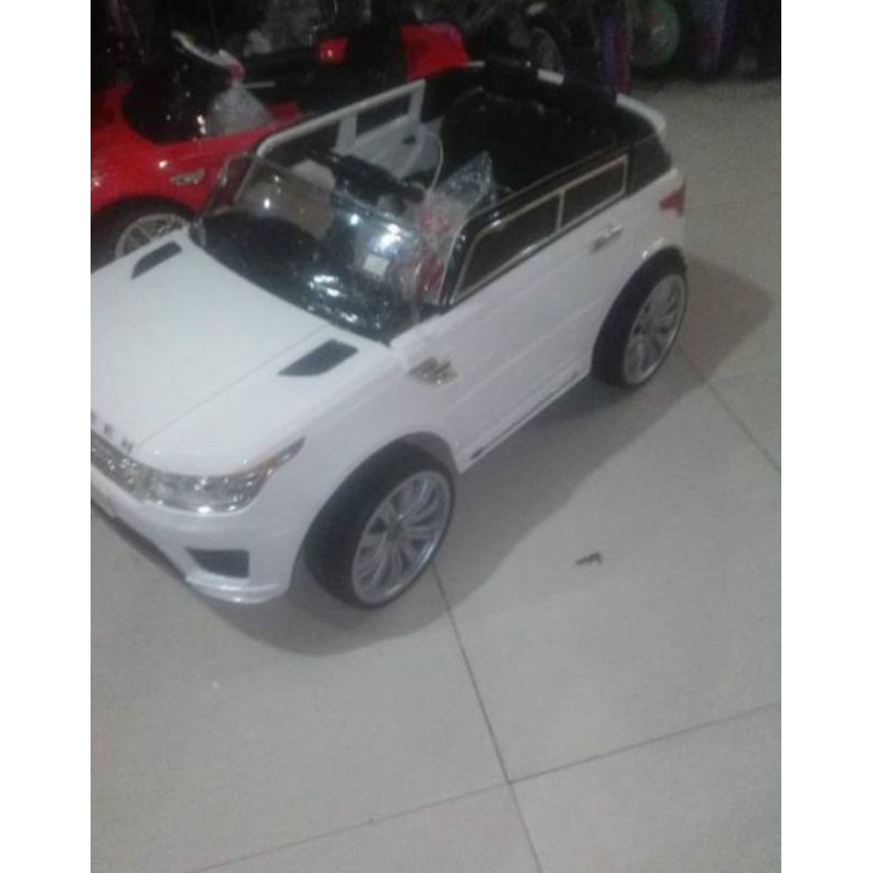 Preloved mainan mobil aki pliko Ford ranger besar