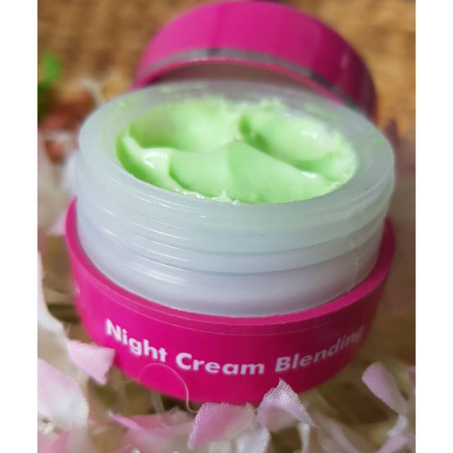 NIGHT CREAM BLENDING ULTHYME/CREAM MALAM FLEK TEBAL