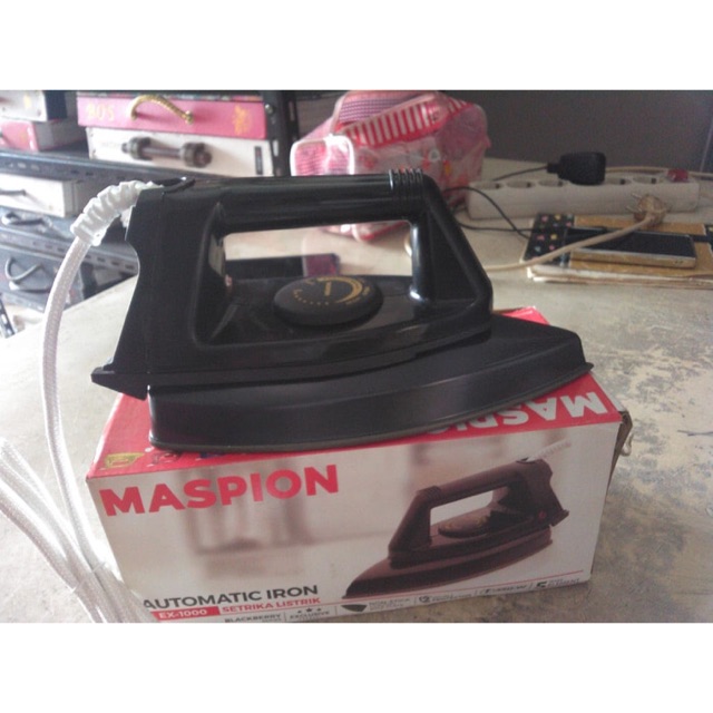 Setrika Otomatis Maspion tipe Ex1000