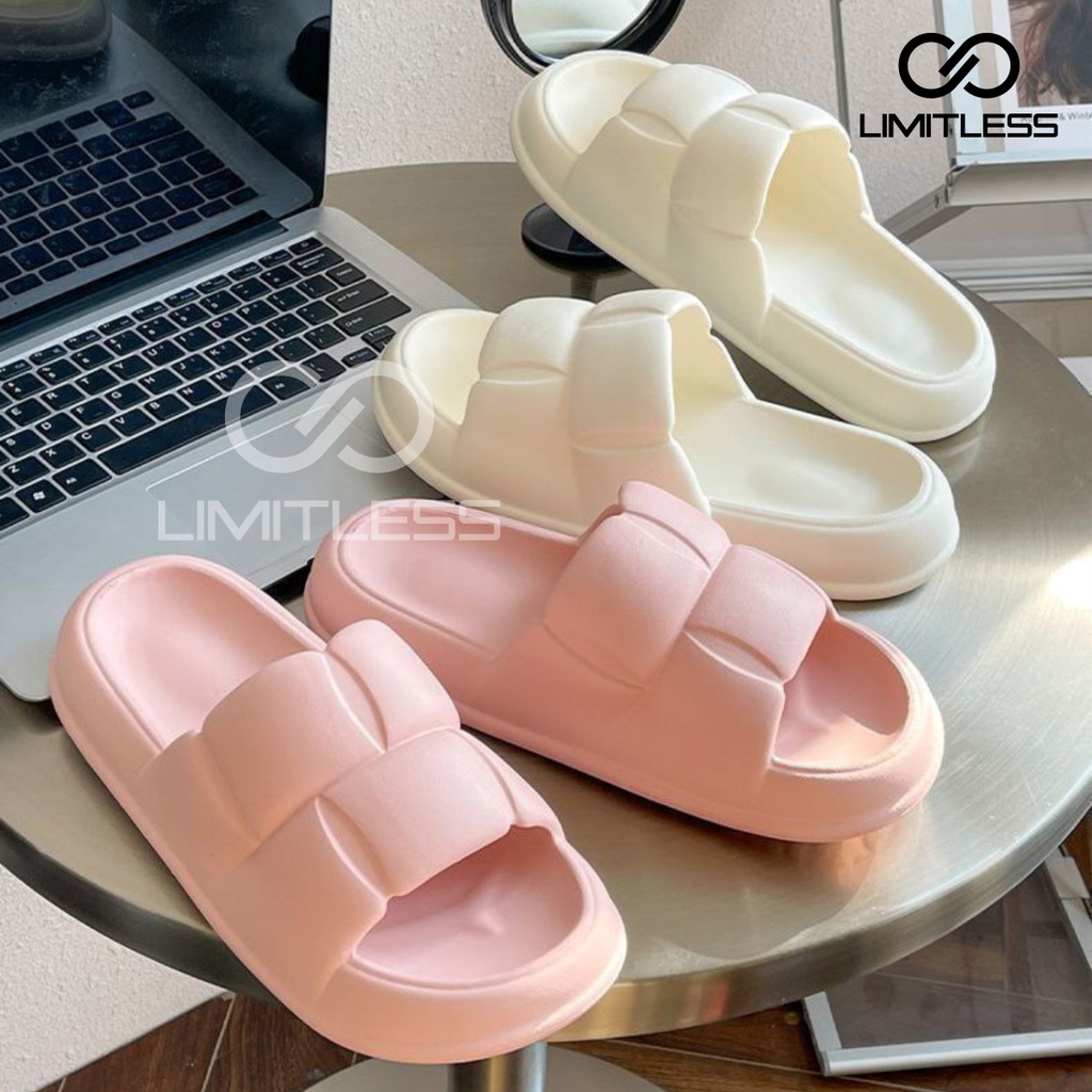 Sandal Slop Wanita Stylish Nyaman Sandal Wanita Rumah Empuk Sendal Cewek Slip On Comfortable Kekinian Terbaru