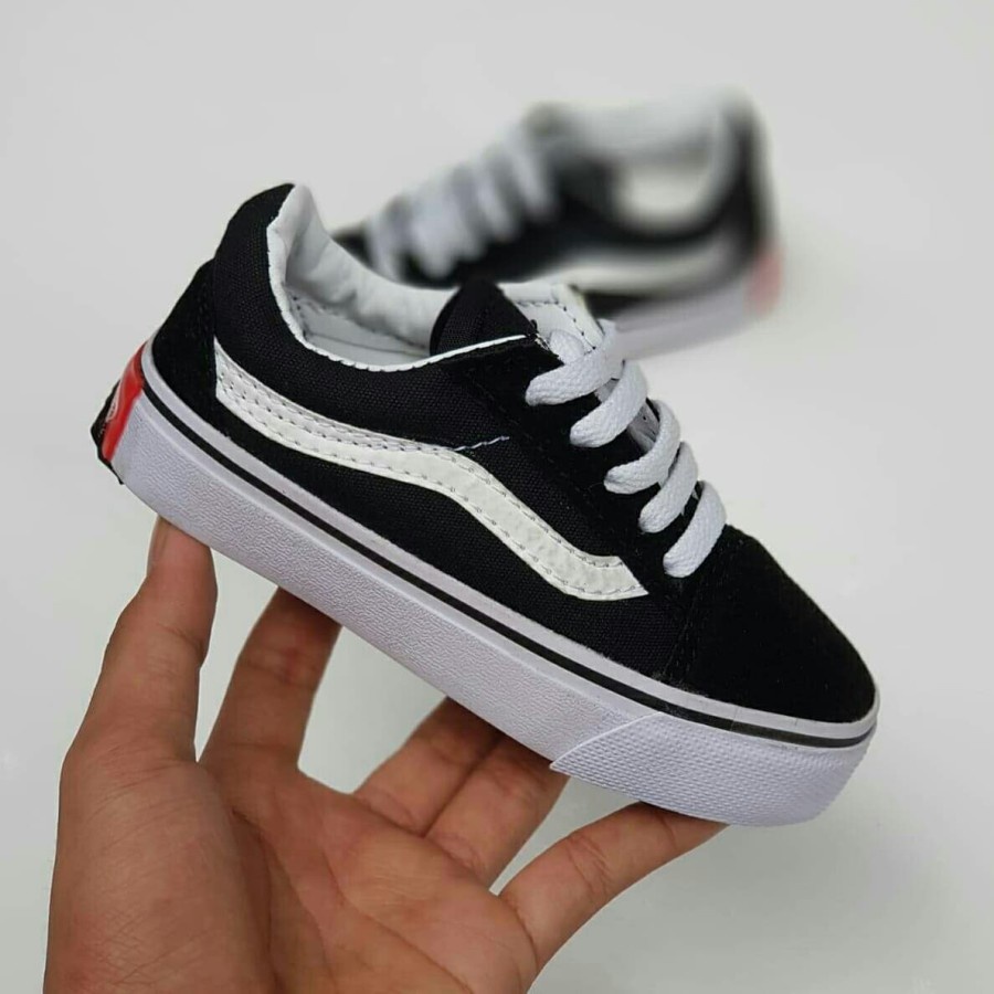 SEPATU VANS OLDSKOOL BLACK WHITE HITAM PUTIH KADO COWOK CEWEK LAKI LAKI PEREMPUAN ANAK LUCU IMUT