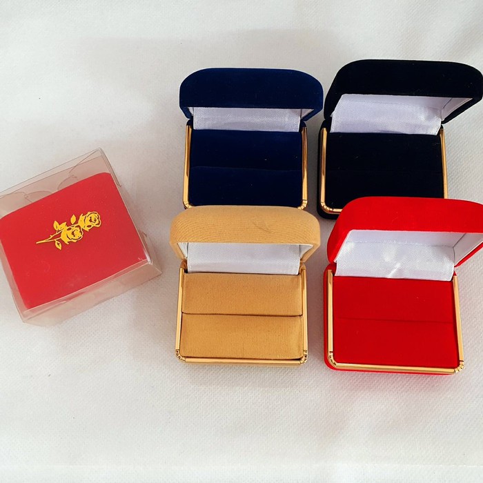 Jual Kotak Cincin Kotak List Gold Box Perhiasan Cincin Shopee Indonesia