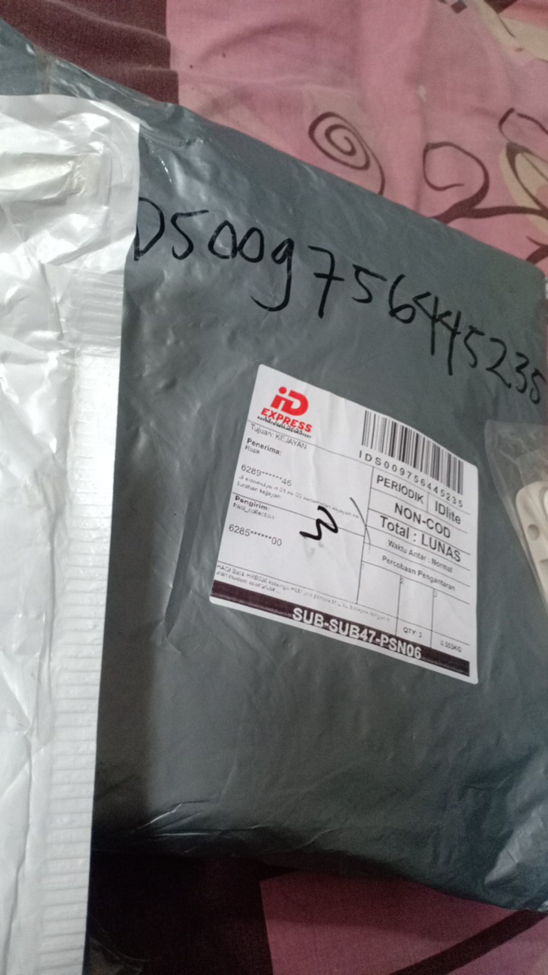 Kemeja Batik Pria Sogan Lengan Pendek Eksklusif Batik Artodomoro