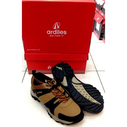 Sepatu Gunung Ardiles Everton ZEONIC umbreon Size 39-44 untuk Hiking Climbing Extreme MedanBerat