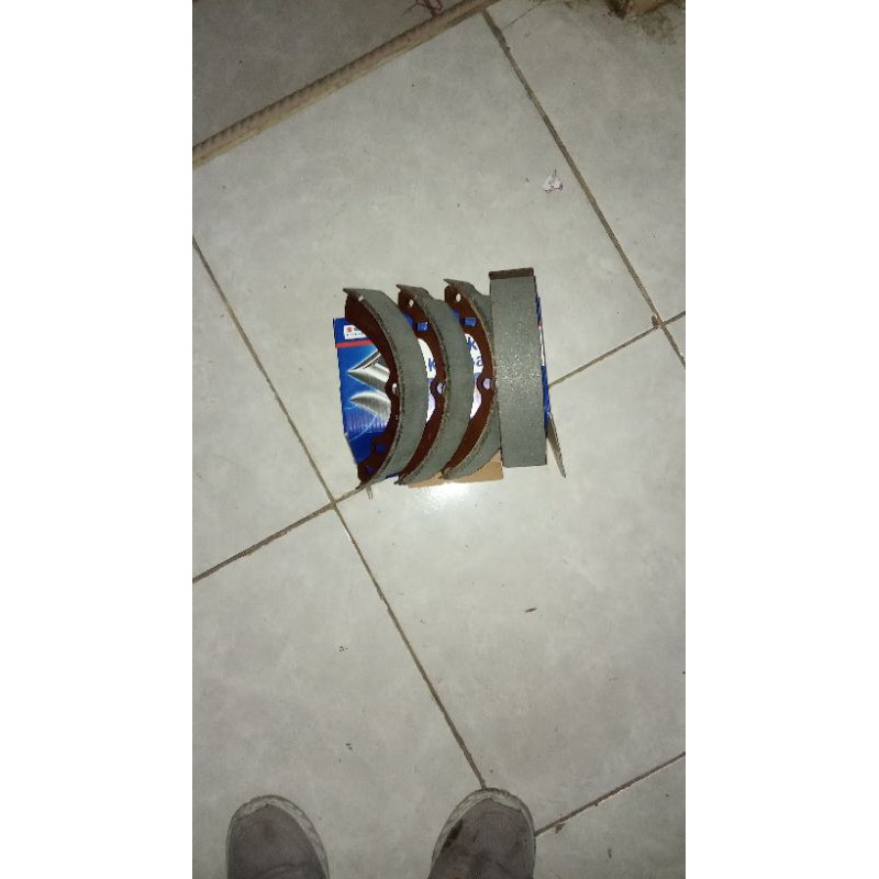 kampas rem belakang carry futura ori